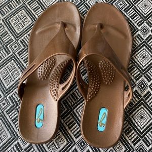 Oka B Sandals/Flip Flops🌹🌺⭐️